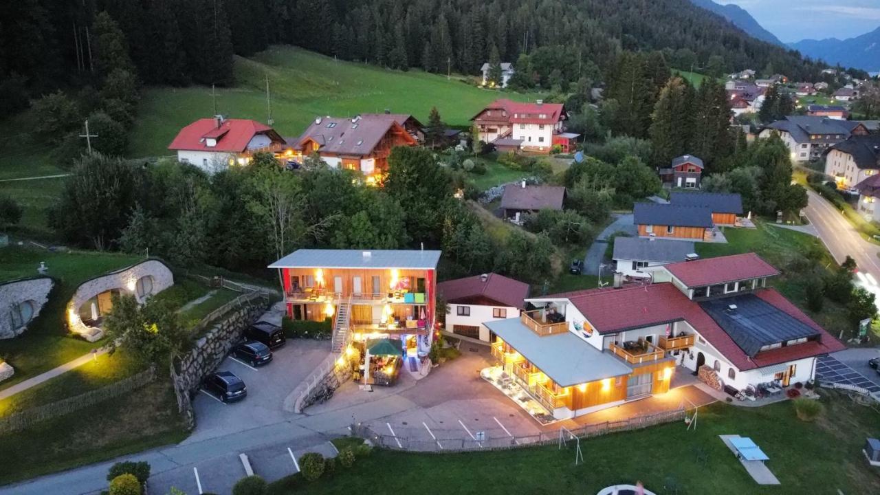 Erdhaeuser Und Apartments Mit Seeblick Und Alleinlage Вайсензее Экстерьер фото